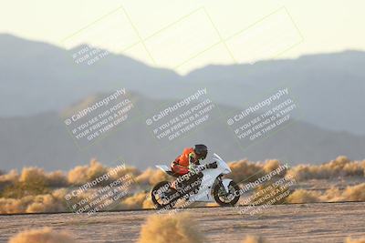 media/Dec-05-2025-CVMA Friday Practice (Fri) [[303bad9a84]]/3-Racer 3 (NRS)/Mock Race/